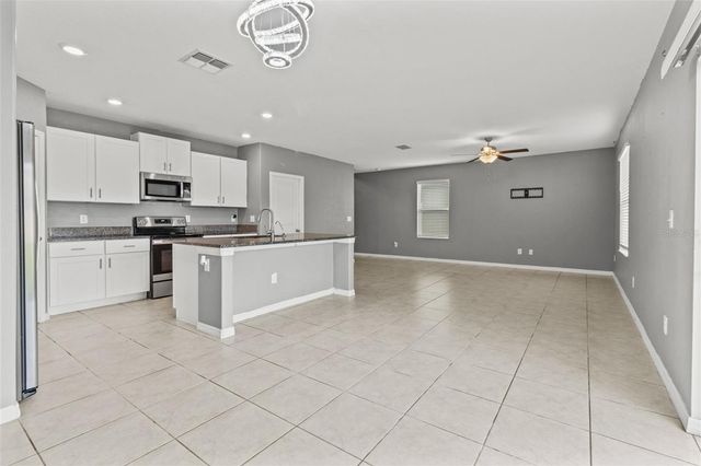 16671 KINGMAN REEF STREET, Wimauma, FL 33598