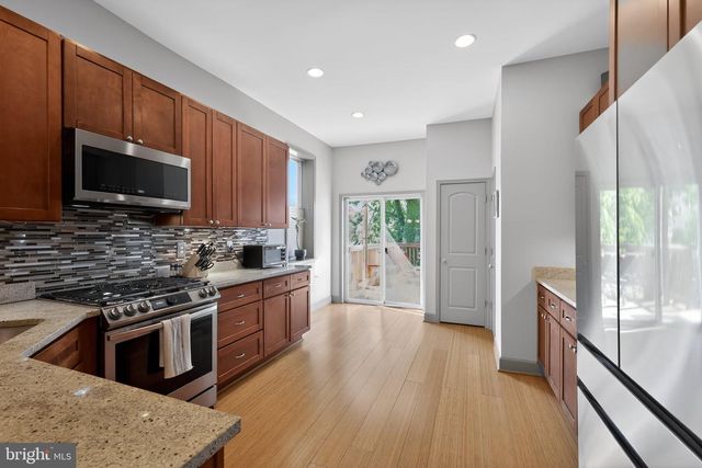 928 INGRAHAM ST NW, Washington, DC 20011