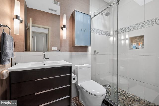 928 INGRAHAM ST NW, Washington, DC 20011