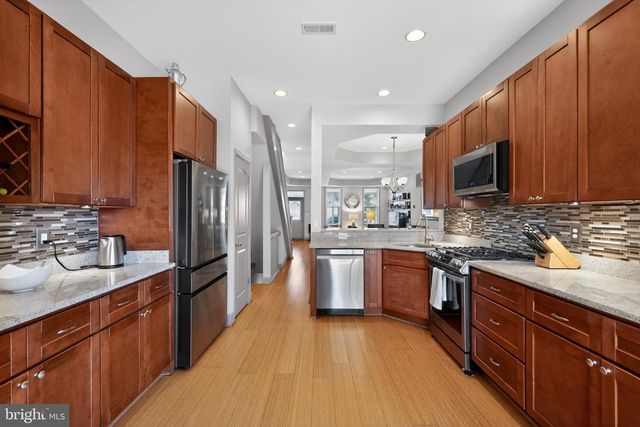 928 INGRAHAM ST NW, Washington, DC 20011