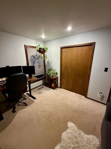 4338 S Delaware Avenue, Springfield, MO 65804