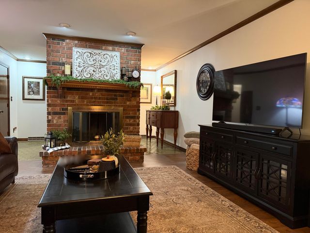 4338 S Delaware Avenue, Springfield, MO 65804