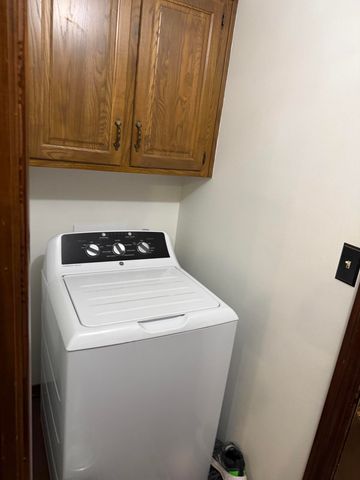 4338 S Delaware Avenue, Springfield, MO 65804