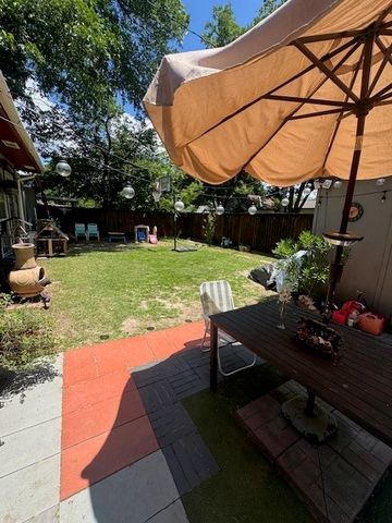 8730 Blossom Lane, Dallas, TX 75227