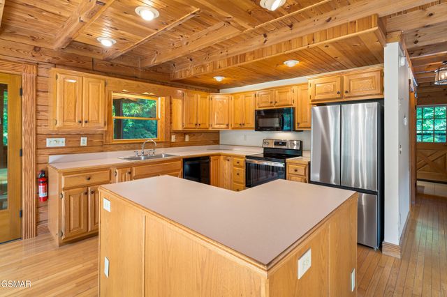 3839 Saddle Brook Way, Sevierville, TN 37862