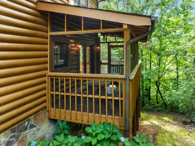 3839 Saddle Brook Way, Sevierville, TN 37862
