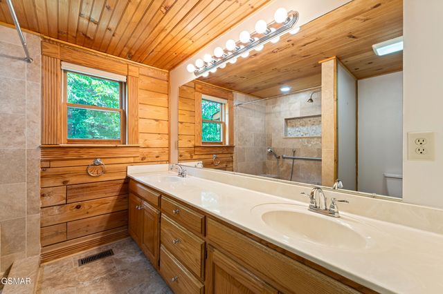 3839 Saddle Brook Way, Sevierville, TN 37862