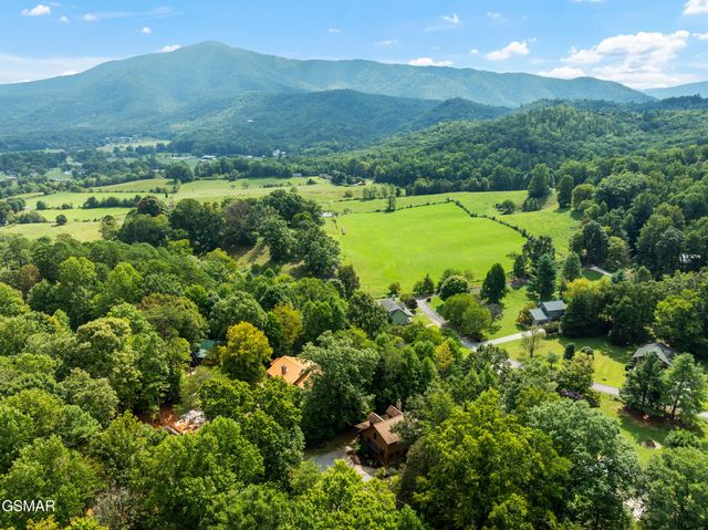 3839 Saddle Brook Way, Sevierville, TN 37862