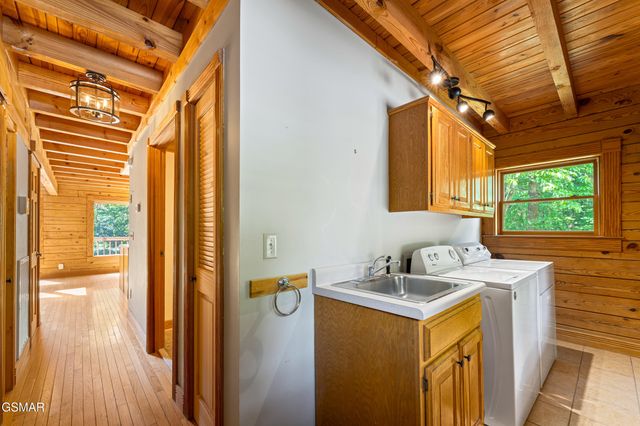 3839 Saddle Brook Way, Sevierville, TN 37862