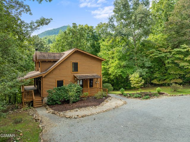 3839 Saddle Brook Way, Sevierville, TN 37862
