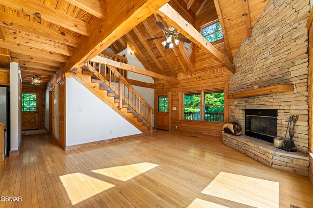 3839 Saddle Brook Way, Sevierville, TN 37862