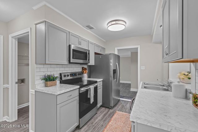 118 Carriage Drive, Jacksonville, NC 28546