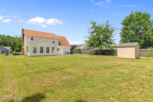 118 Carriage Drive, Jacksonville, NC 28546