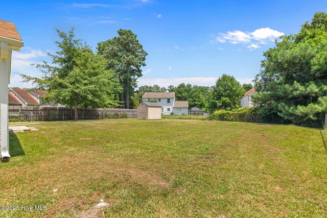 118 Carriage Drive, Jacksonville, NC 28546