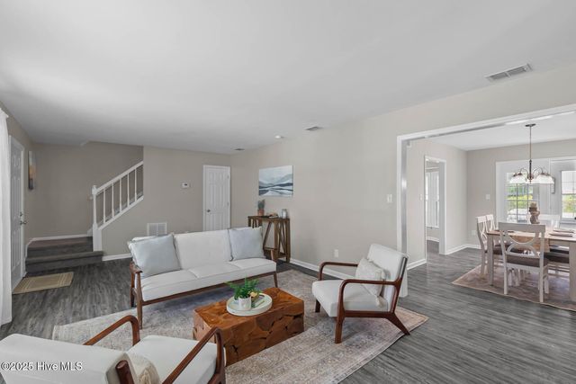 118 Carriage Drive, Jacksonville, NC 28546