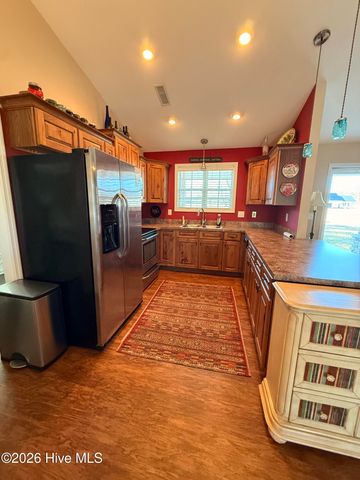 561 Singletary Avenue, Elizabethtown, NC 28337