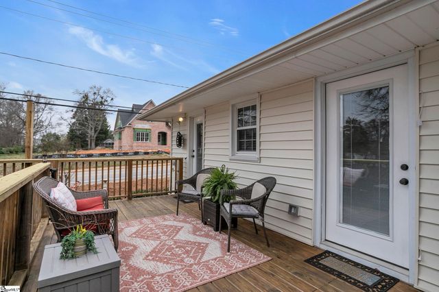 401 Parkins Mill Road, Greenville, SC 29607