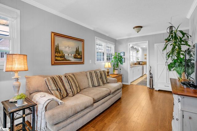 401 Parkins Mill Road, Greenville, SC 29607