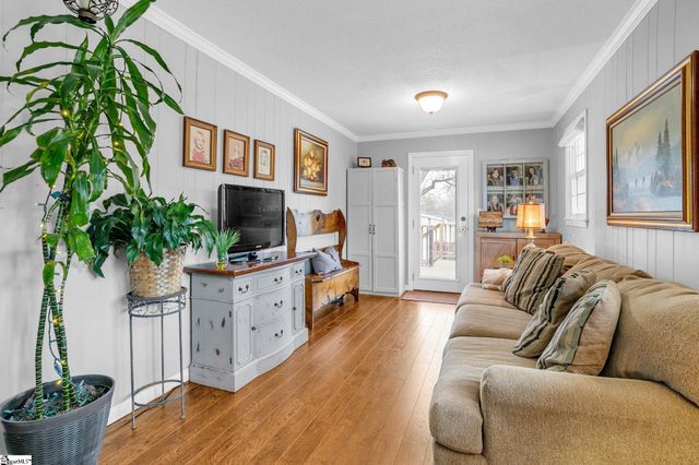 401 Parkins Mill Road, Greenville, SC 29607