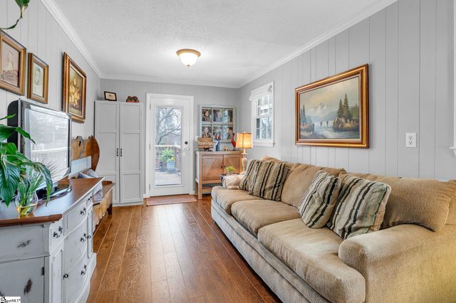 401 Parkins Mill Road, Greenville, SC 29607