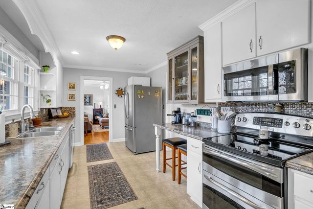 401 Parkins Mill Road, Greenville, SC 29607