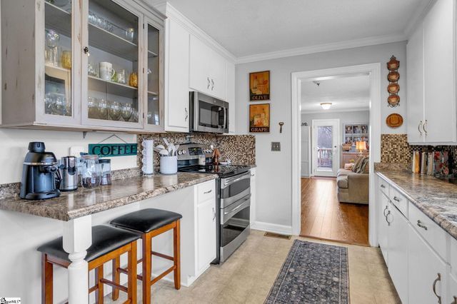 401 Parkins Mill Road, Greenville, SC 29607