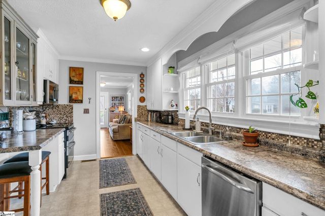 401 Parkins Mill Road, Greenville, SC 29607