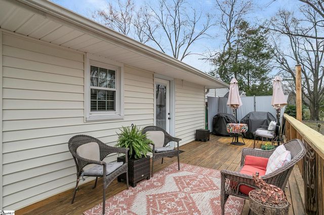 401 Parkins Mill Road, Greenville, SC 29607