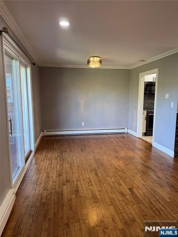 15 Cottage Street 3A, Midland Park, NJ 07432