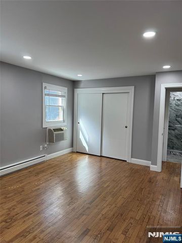 15 Cottage Street 3A, Midland Park, NJ 07432