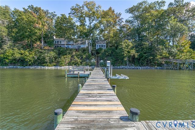 1718 Mariners Woods Drive, Hartfield, VA 23071