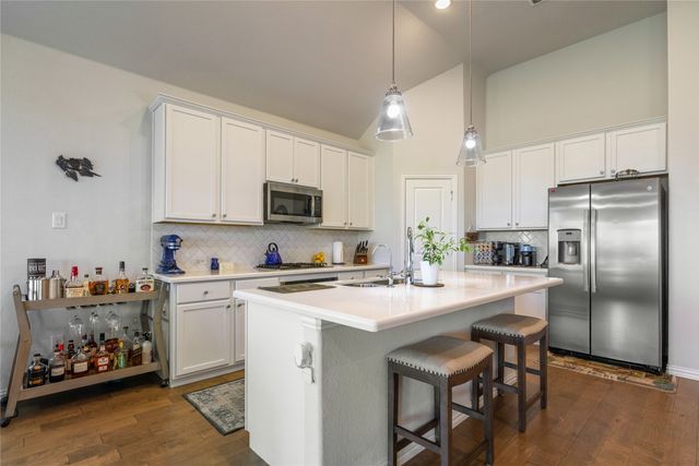 10324 Lakemont Drive, Fort Worth, TX 76131