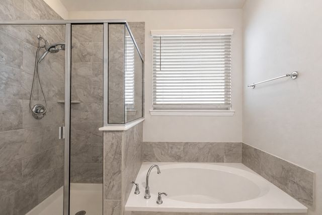 10324 Lakemont Drive, Fort Worth, TX 76131