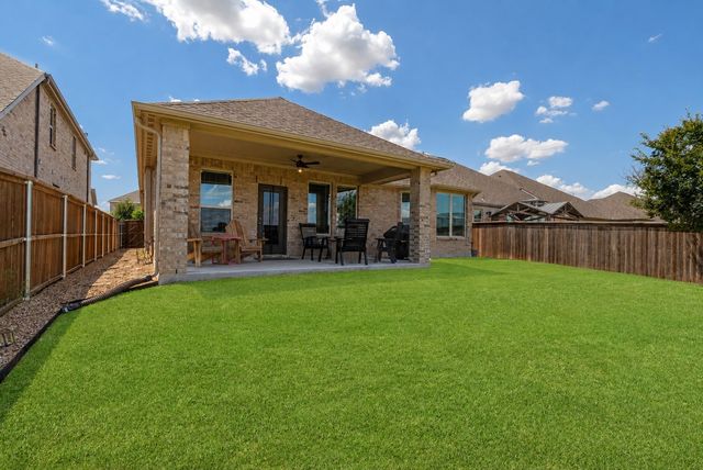 10324 Lakemont Drive, Fort Worth, TX 76131