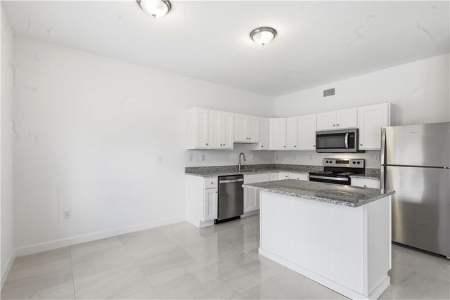 939 19th Street 939, Vero Beach, FL 32960