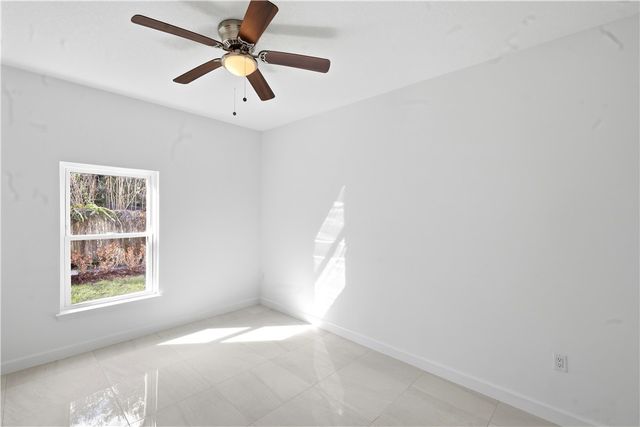 939 19th Street 939, Vero Beach, FL 32960