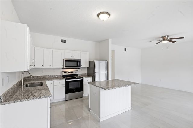 939 19th Street 939, Vero Beach, FL 32960