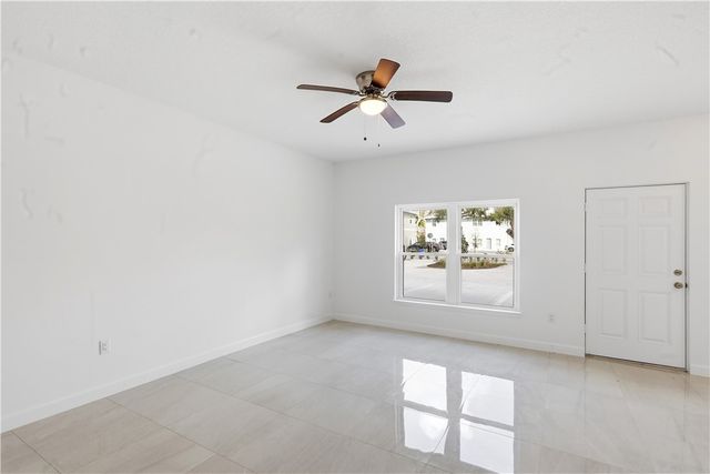 939 19th Street 939, Vero Beach, FL 32960