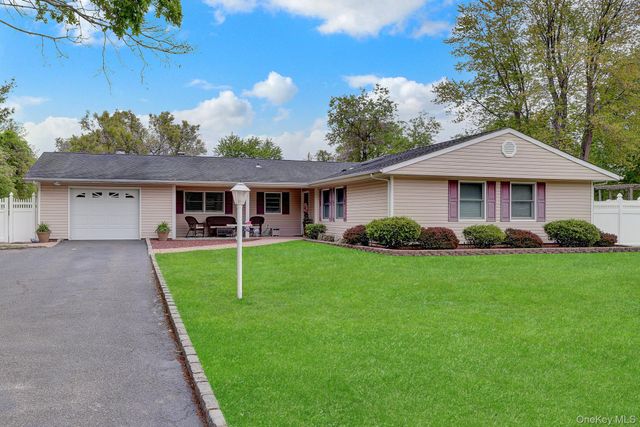 32 Strathmore Village Drive, South Setauket, NY 11720