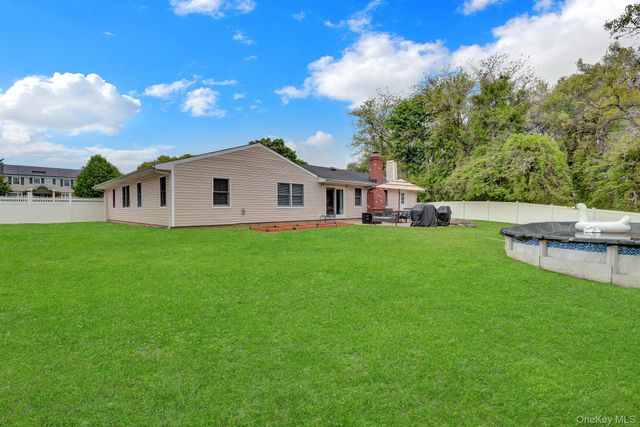 32 Strathmore Village Drive, South Setauket, NY 11720