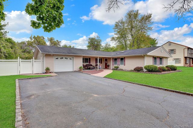 32 Strathmore Village Drive, South Setauket, NY 11720