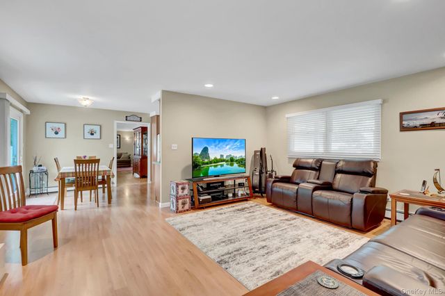 32 Strathmore Village Drive, South Setauket, NY 11720