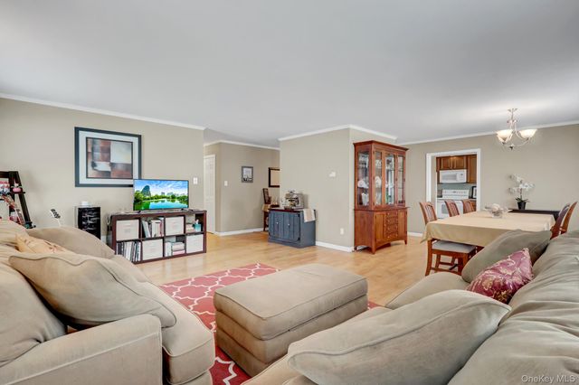 32 Strathmore Village Drive, South Setauket, NY 11720