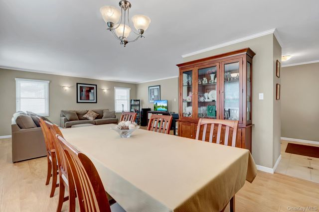 32 Strathmore Village Drive, South Setauket, NY 11720