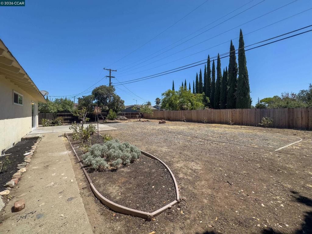 Image 26 of property listing at 2009 Kendree St, Antioch, CA 94509