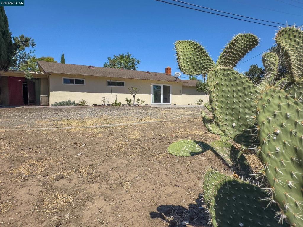 Image 28 of property listing at 2009 Kendree St, Antioch, CA 94509