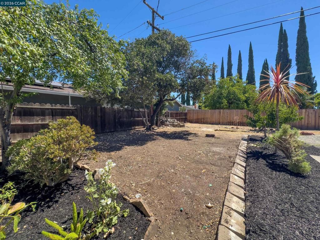 Image 33 of property listing at 2009 Kendree St, Antioch, CA 94509