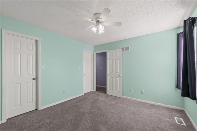 208 NW 112TH Terrace, Kansas City, MO 64155