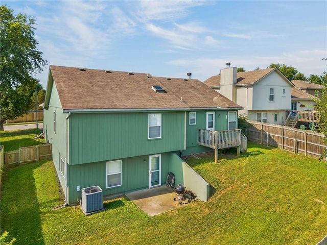 208 NW 112TH Terrace, Kansas City, MO 64155