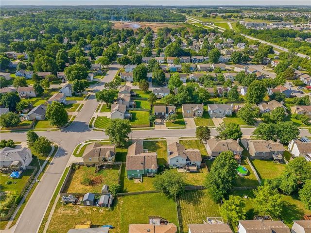208 NW 112TH Terrace, Kansas City, MO 64155